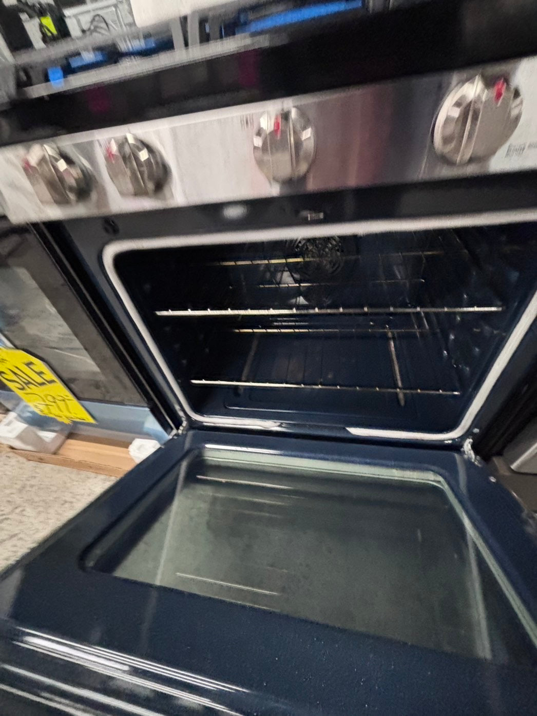 >Samsung Convection oven gas stove 5 burner bake broil i/lo in black & silver -used-Refurbished 30” #GZX66B