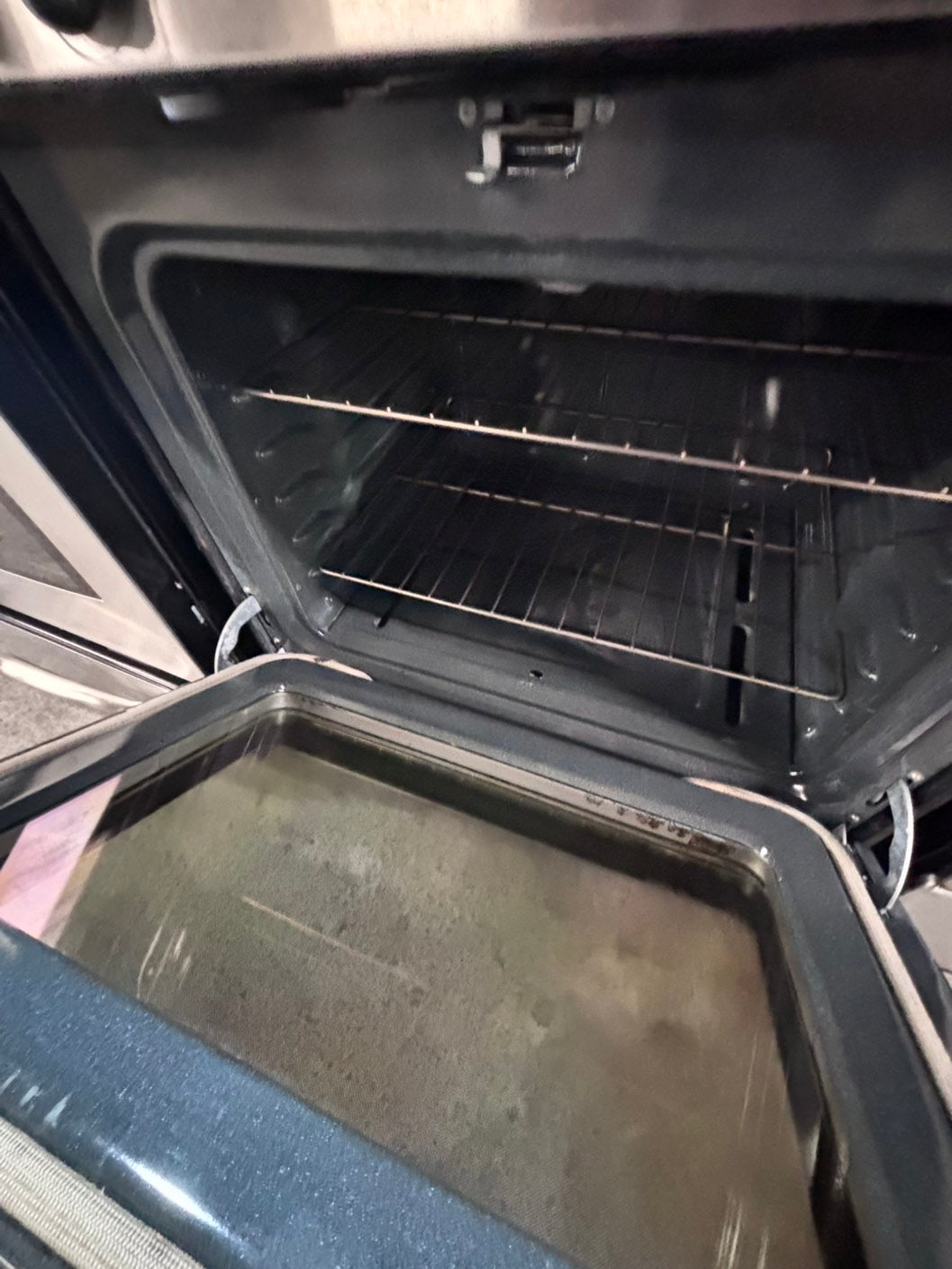 >*GE range 4 burner bake ,broil Hi/Lo self clean in stainless steel used-Refurbished 30” #GSG10SB
