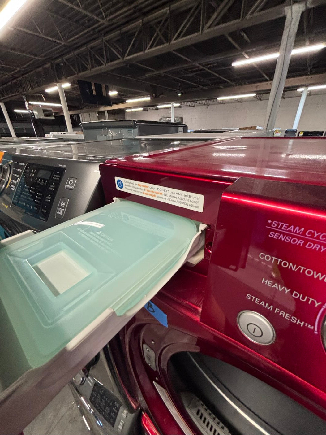 }special 🔥LG washer large capacity& GAS dryer steam set front load stackable or side by side red  27” in used-Refurbished #FWU34VBSET