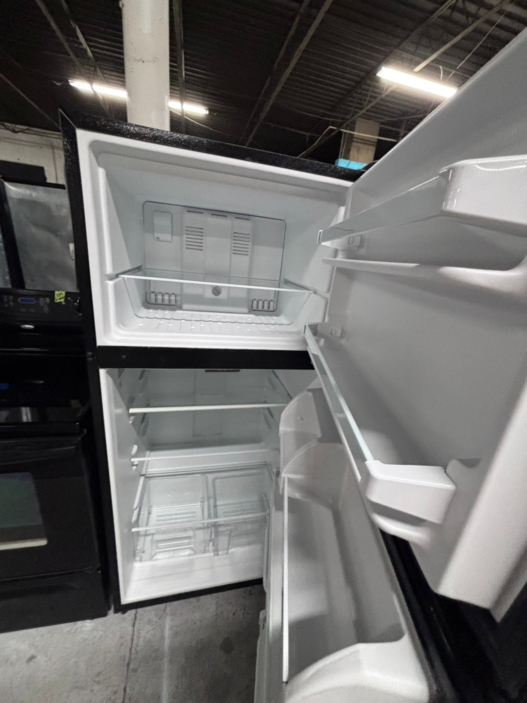 >2pc. Combo Special price🎉 whirlpool black top freezer refrigerator & electric stove same brand -used-refurbished 30" #RFWH39B2PC