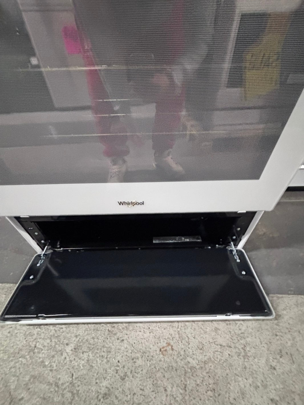 >Whirlpool Gas stove convection oven  5 Burner broil & bake 30” white used-refurbished #AWGRAB