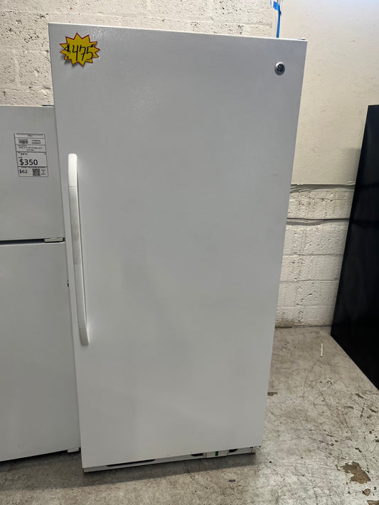 Ge 20 cu.ft up-right freezer white 32" #RF9001B-TR Refurbished