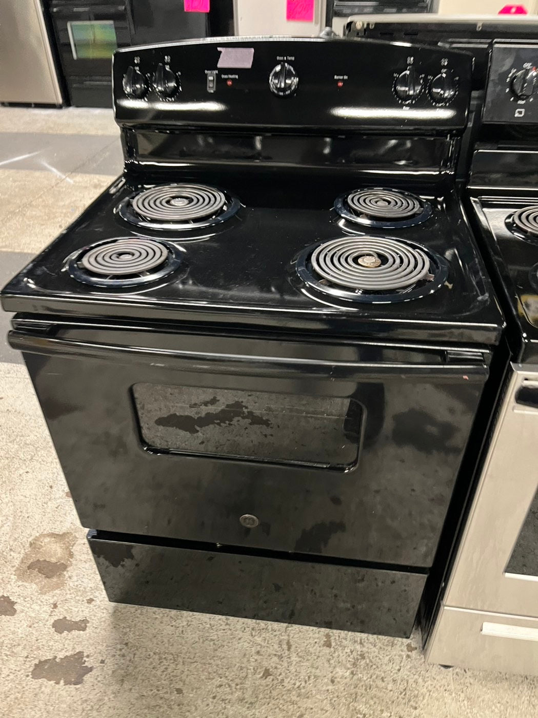 =Ge electric coil top electric range coil 220v 4 burner Refurbished bake Broil 30" Black & #ERF56VB