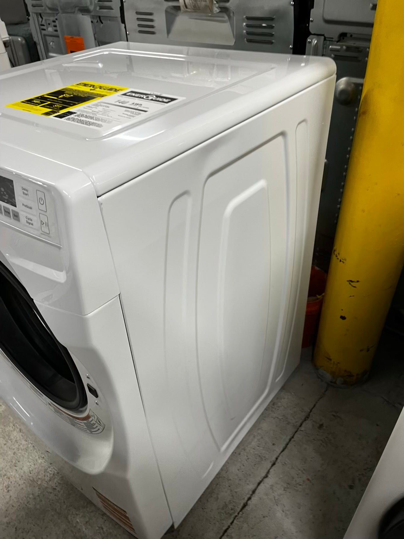 Open Box 📦 scratch & dent - Whirlpool
4.5 cu. ft. High Efficiency White Stackable Front Load Washing Machine with Load & Go XL Dispenser #WM231PL