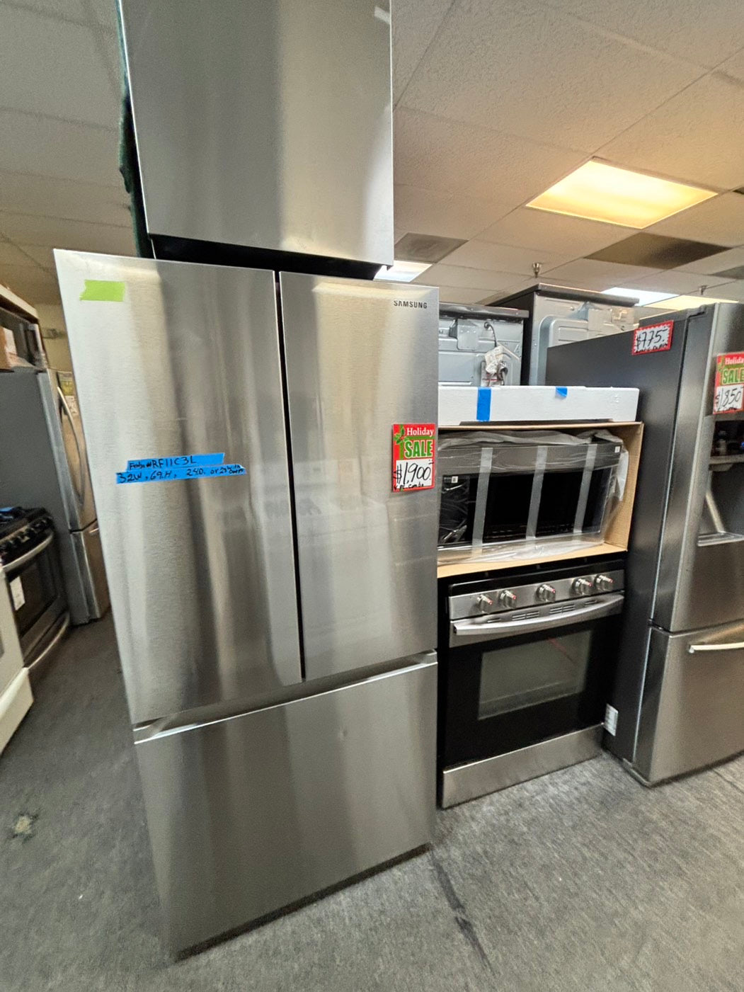 🎄🎄Christmas sale 🎅 | Samsung kitchen combo / furnished Refrigerator 32”, gas range, New microwave and dishwasher -💥4 appliances💥#RFGS32L