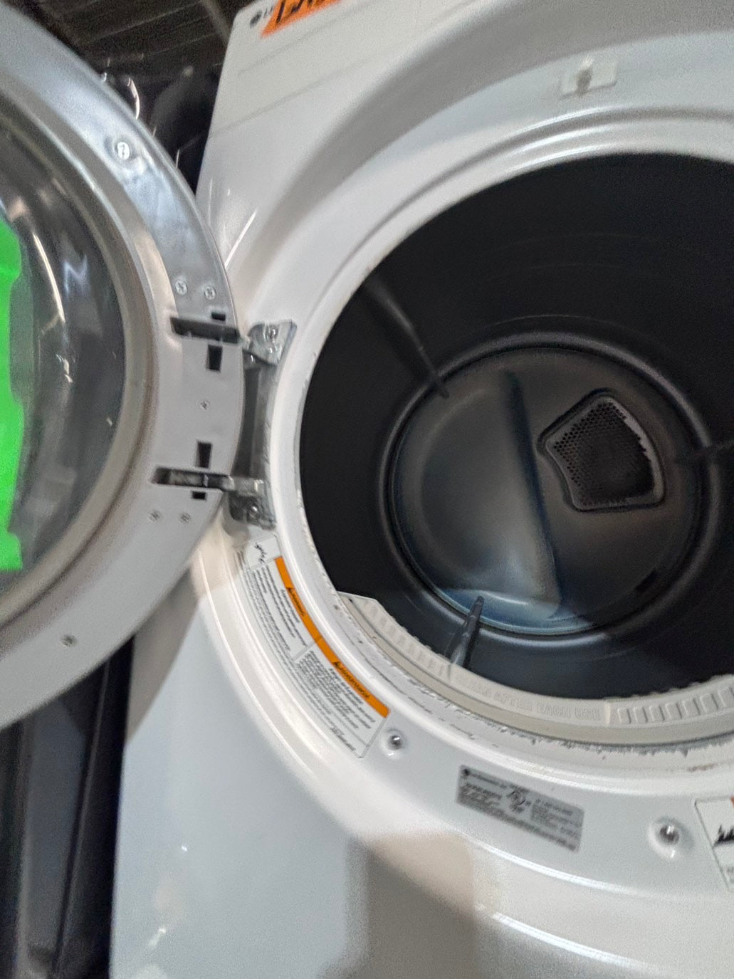 >*special 🔥LG GAS  washer large capacity& dryer steam set front load stackable or side by side white  27” in used-Refurbished #SFL3B6ET