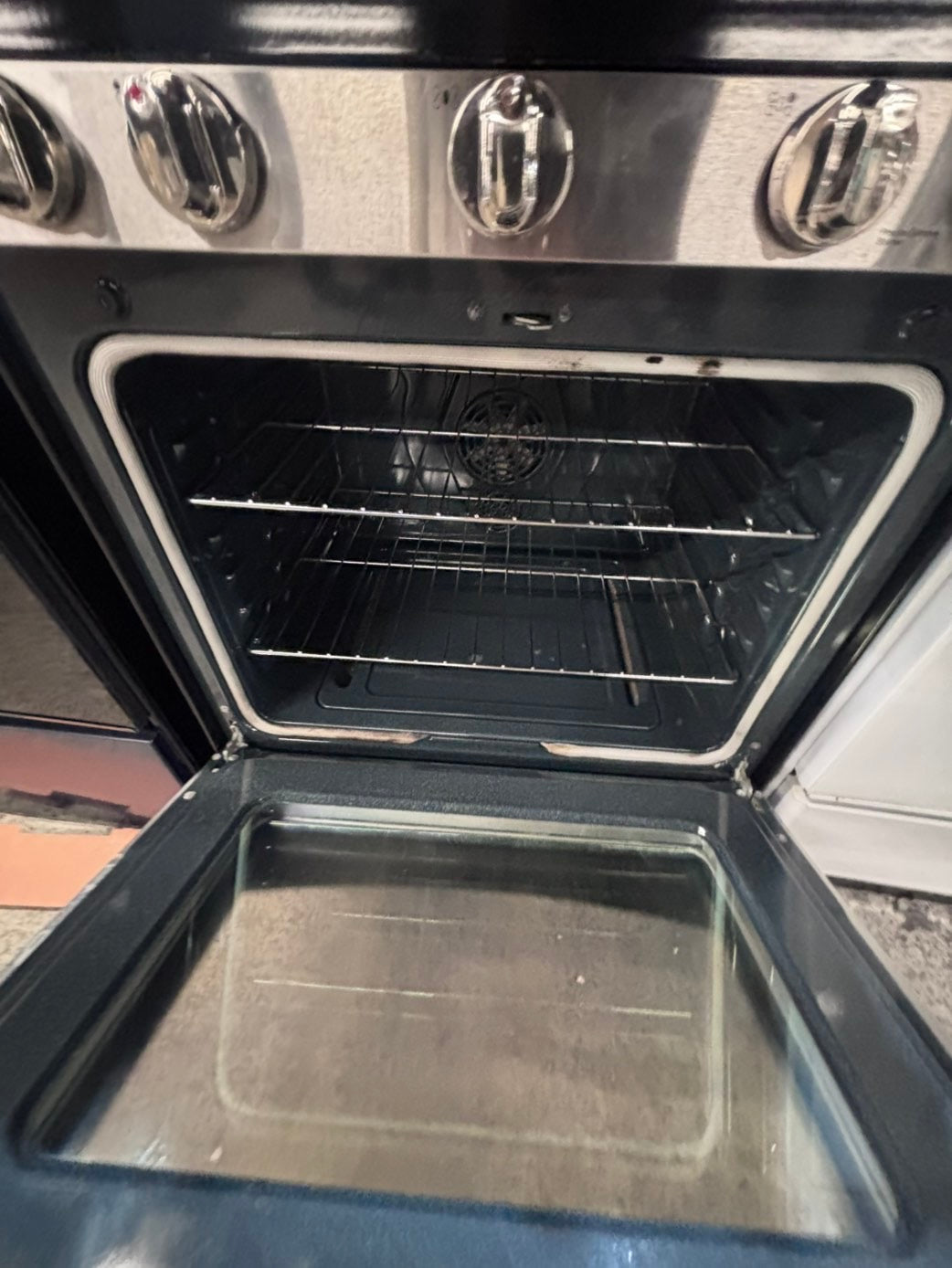 >>samsung Gas range 5 burner convection oven bake ,broil Hi/Lo self clean in stainless steel used-Refurbished 30” #SGX11SB