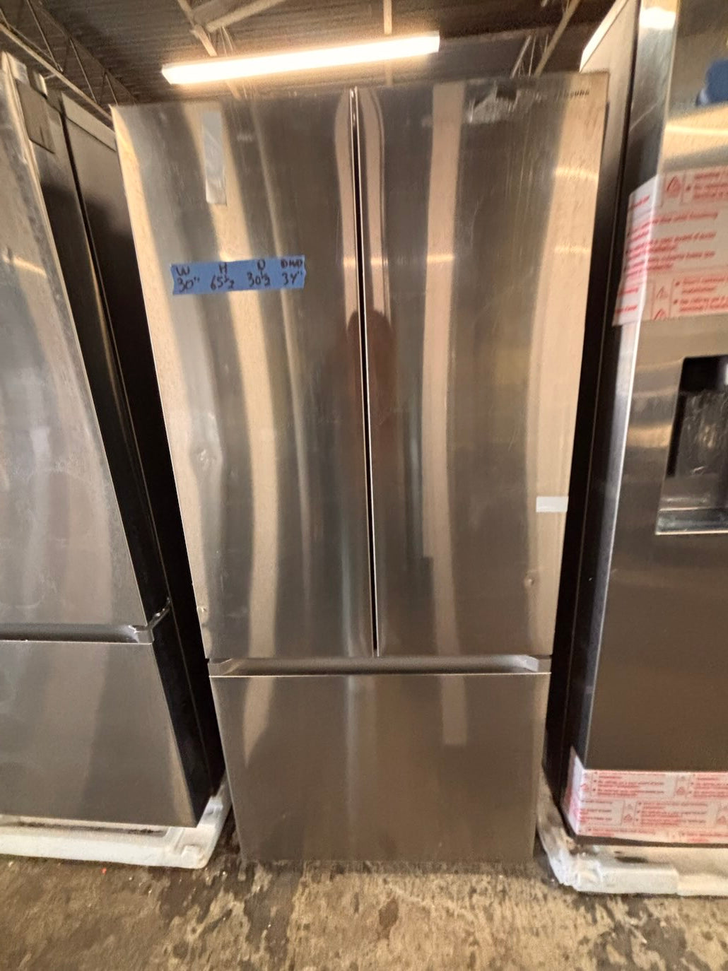 }}Samsung - 30” x 65.1/2 heigth x 30.1/5 depth. 22 cu. ft. 3-Door French Door Refrigerator w ice 🧊 maker inside - Stainless Steel #R22S4TUB