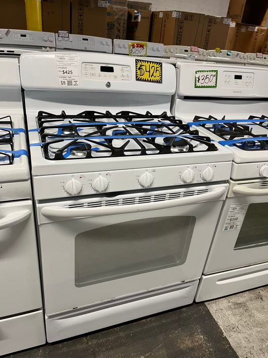 GE Gas range 5 burner bake broil hi/lo self clean in white Refurbished 30" #GR2165B