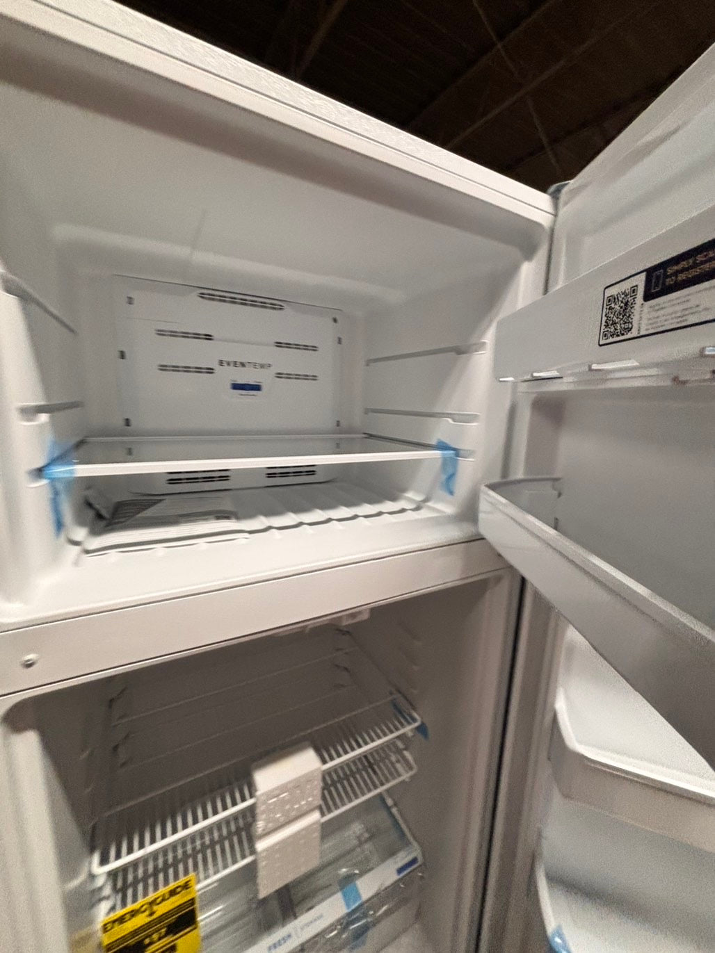 >Open box 📦 New S/d -Frigidaire
30” in. Top Freezer Refrigerator in white color  #RFW55B