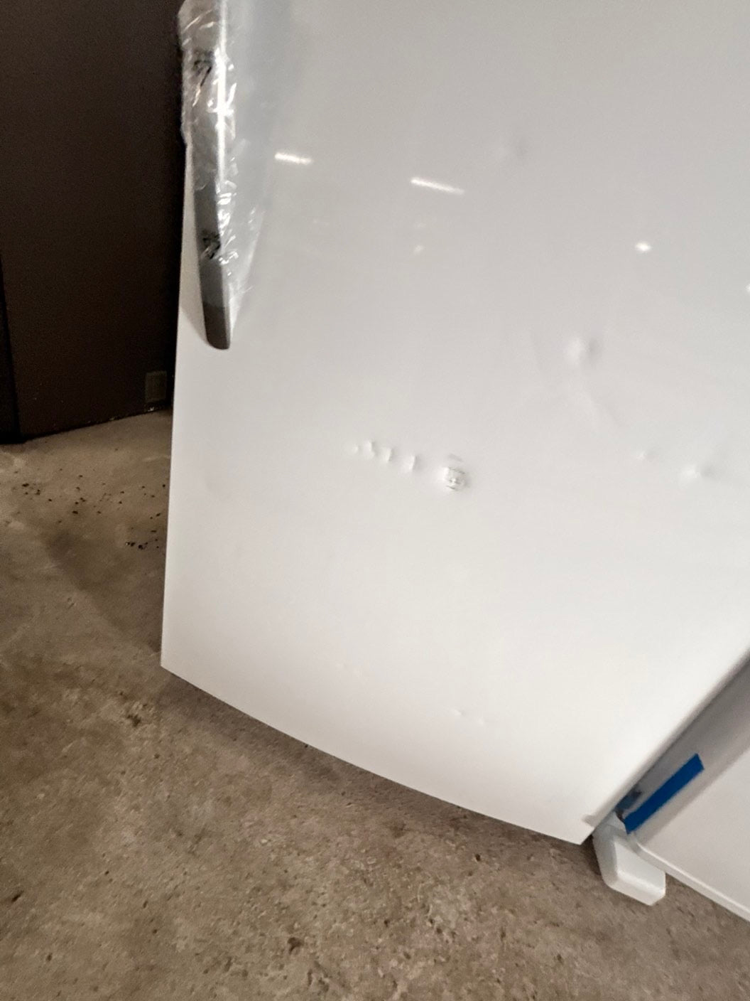 Open box 📦 scratch & dent 33’”in. 20 cu. ft. Garage Ready Freezer in White with Temperature Alarm and Auto-Close Door, ENERGY STAR #FZR43SBB