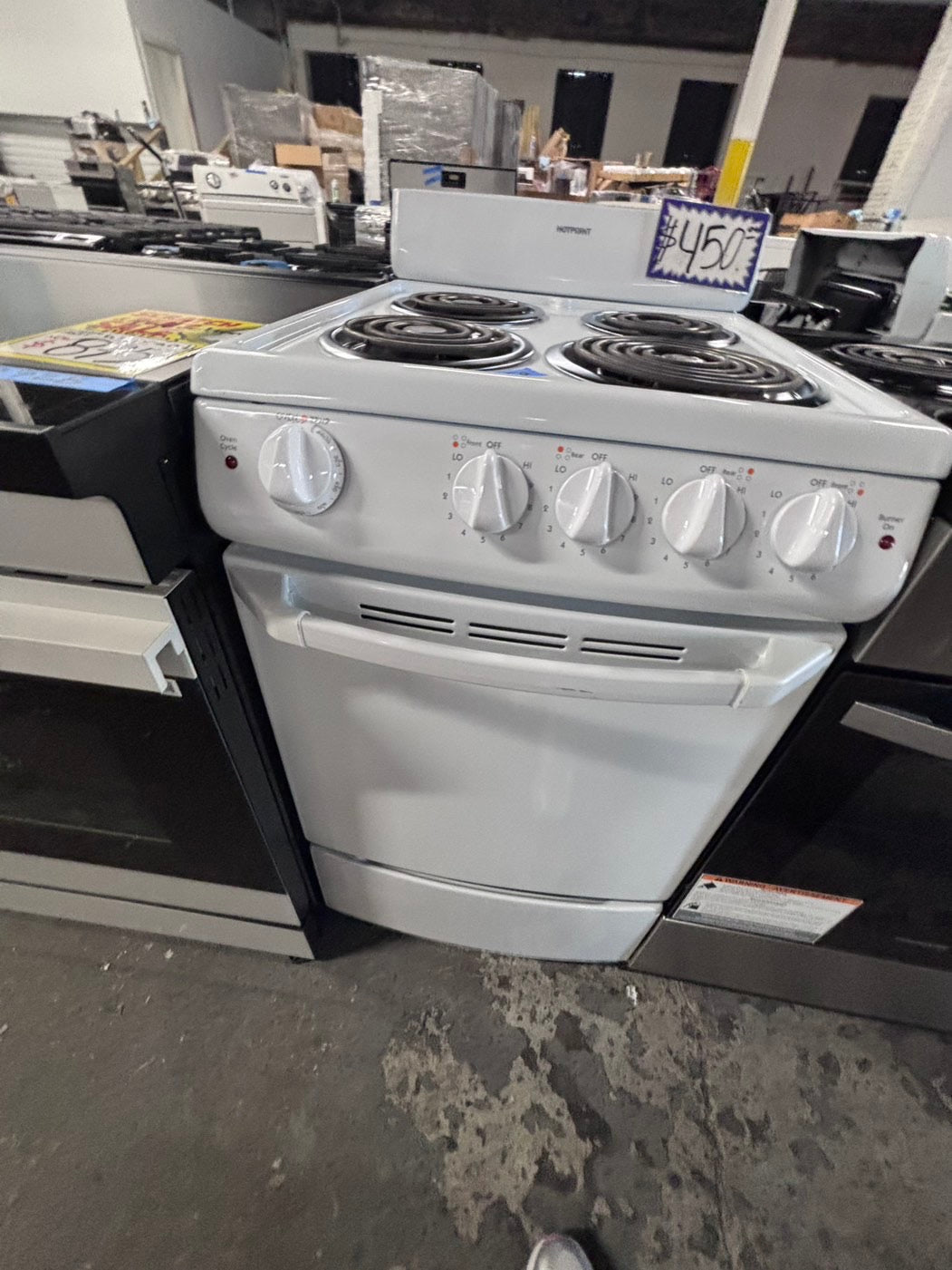 >Hotpoint electric range Top coil white with broil 20” #ER22BL