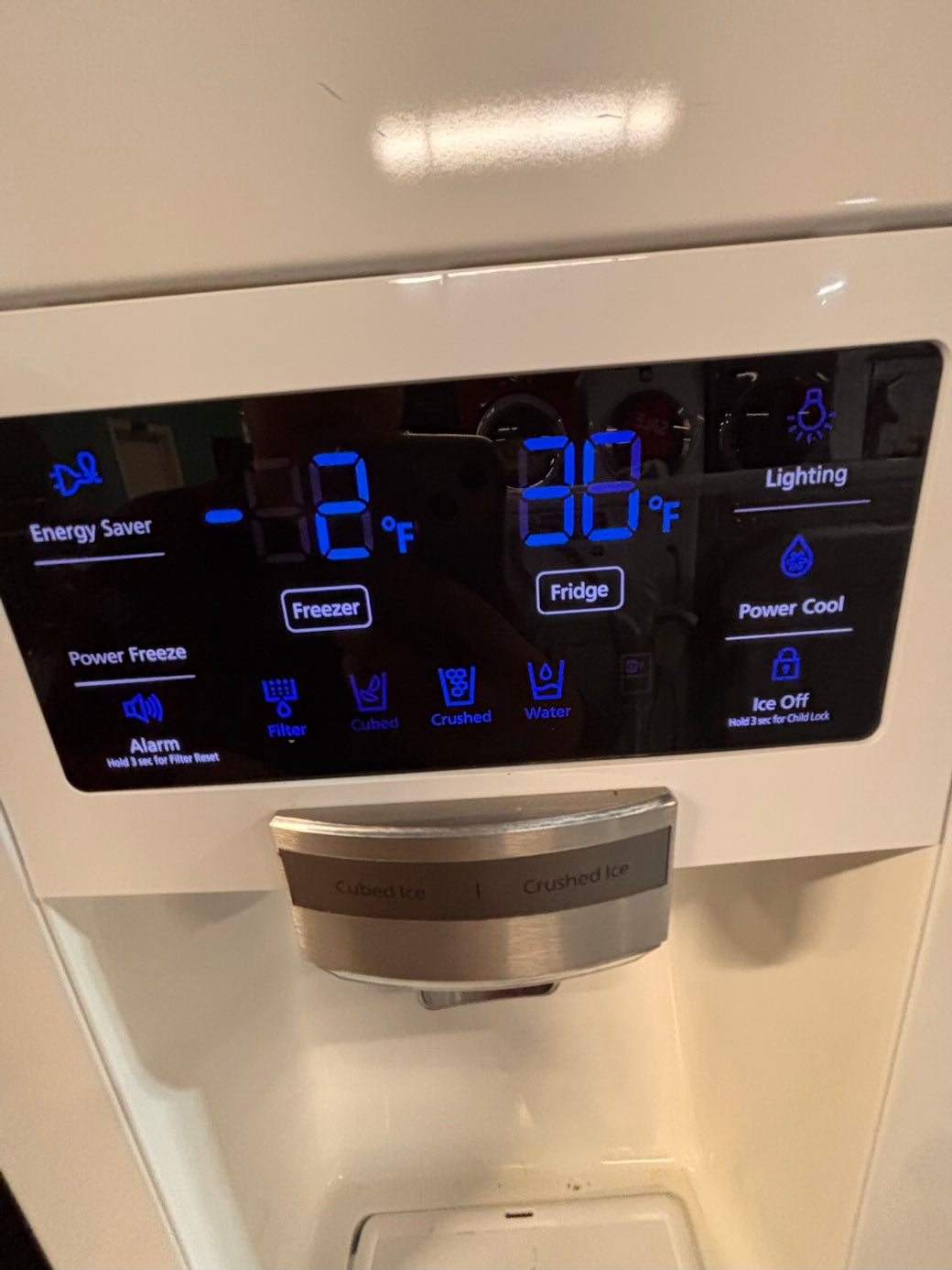}}Samsung used-Refurbished 36”w x69h x 30” 4 doors  refrigerator white  w/ice & water dispenser  (👀The numbers on the screen are only partially visible).  #SSWF73B