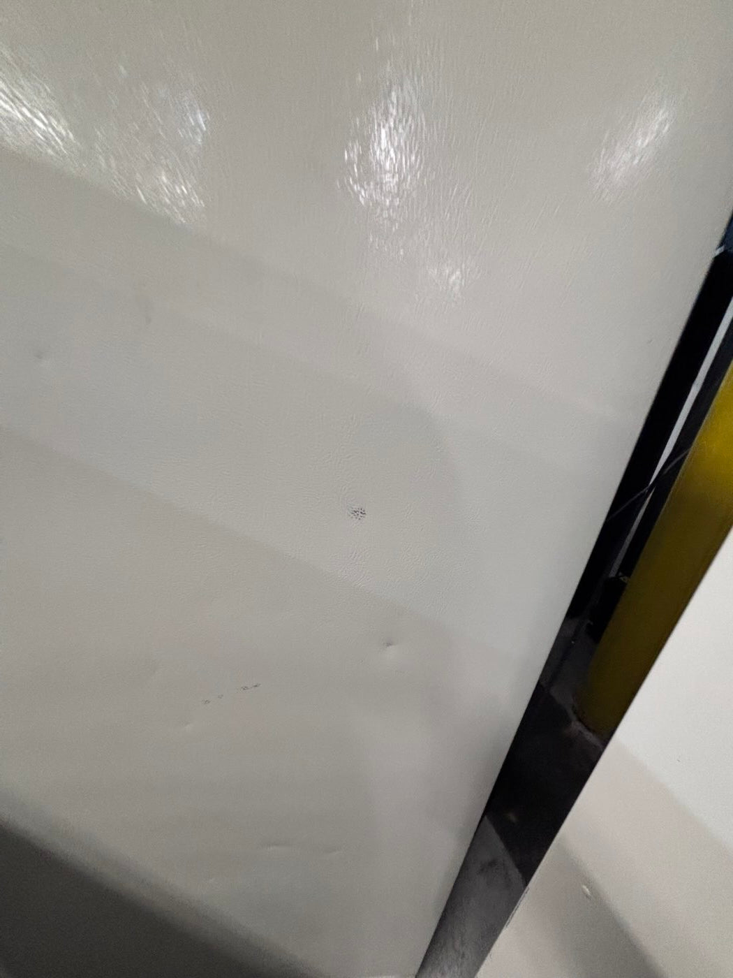 }28”w x 62 1/2h. GE top freezer fridge white working 💯  used-refurbished #FTR12RB