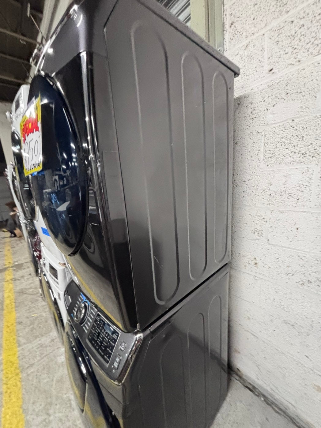 >samsung  front load washer 4.5 cu ft & dryer 7.5 cu ft set electric 220v front load stackable or side by side - sensor dry He in dark gray   #WDKS1B