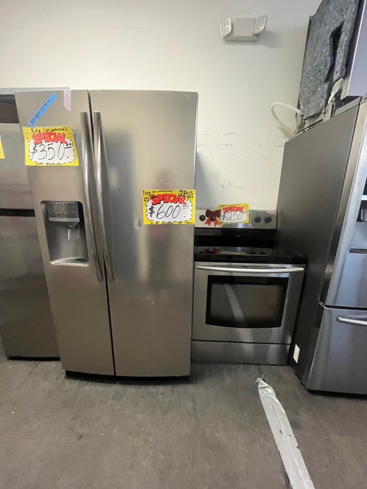 💥On Sale‼️- 2Pcs set Samsung side by Side Door fridge ( Water&iced Doesn’t work) just Freezer & fridge & electric stove stainless steel convection bake & broil self clean #RFSSAM34L