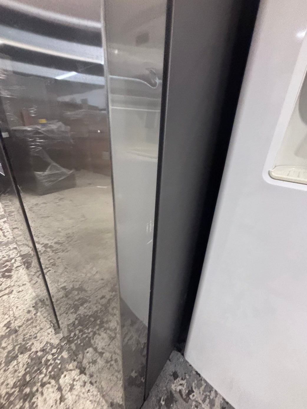 >*July 4th sale🇺🇸🔥Side x side  Refrigerator stainless steel with ice maker & water dispenser /. 36’’used-Refurbished. Item number  #RF66012B