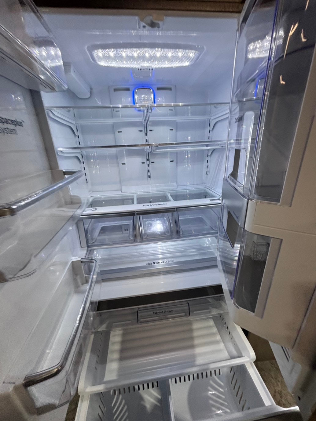 >*special price 💥LG instaview door-in door French door Refrigerator counter (ice maker & water doesn’t work) doesn’t affect on the others functions.   used-refurbished #KLCVF14B