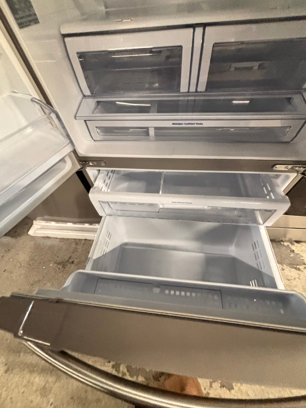 >special combo 4pc. Samsunf French door Refrigerator 36” stainless steel w/  ice & water dispenser,gas stove 5 burners ,new scratch and dent over the range microwave & dishwasher all same brand #JZ1216BCOMBO