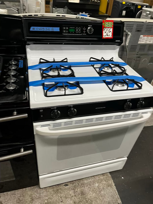 🎄Holidays Sale 🎁 GE Gas range 4 burner bake broil self clean in black & white  used-Refurbished 30” #GR932B