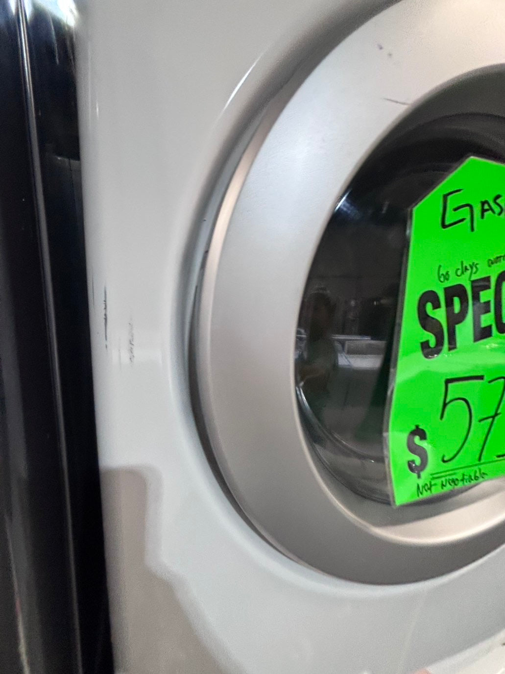 >*special 🔥LG GAS  washer large capacity& dryer steam set front load stackable or side by side white  27” in used-Refurbished #SFL3B6ET