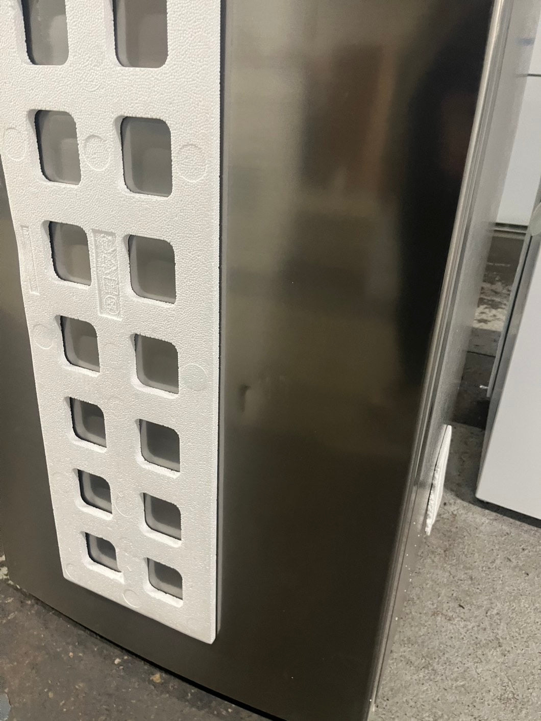 Open box 📦 New S/d LG 30 in. W 20 cu. ft. Top Freezer Refrigerator w/ Multi-Air Flow and Reversible Door in Stainless Steel,ENERGY STAR #RFLG208B