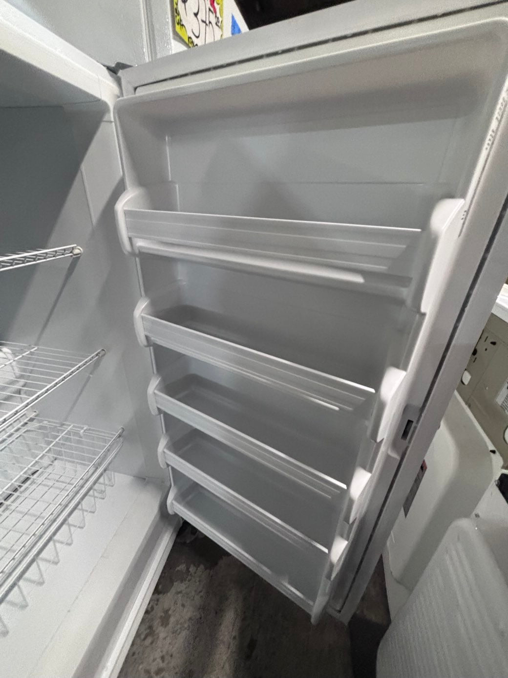 } Kenmore up-right freezer white 14.cu.ft Refurbished-used #AEU114B