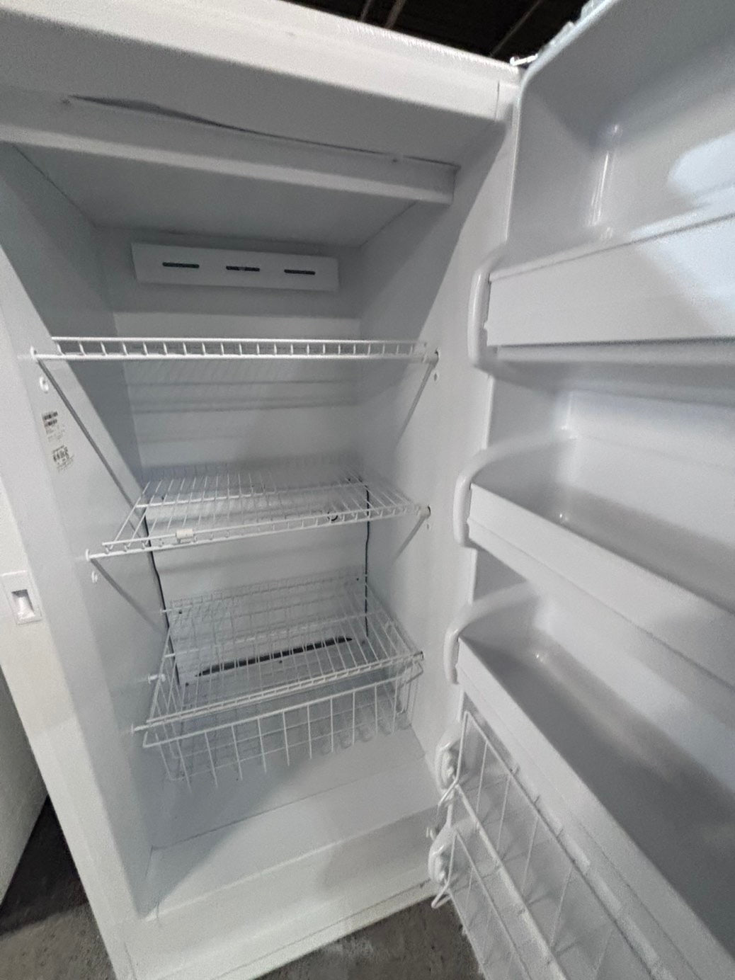>>special 💥Frigidaire up-right freezer white 14.cu.ft Refurbished-used #FKU1514B
