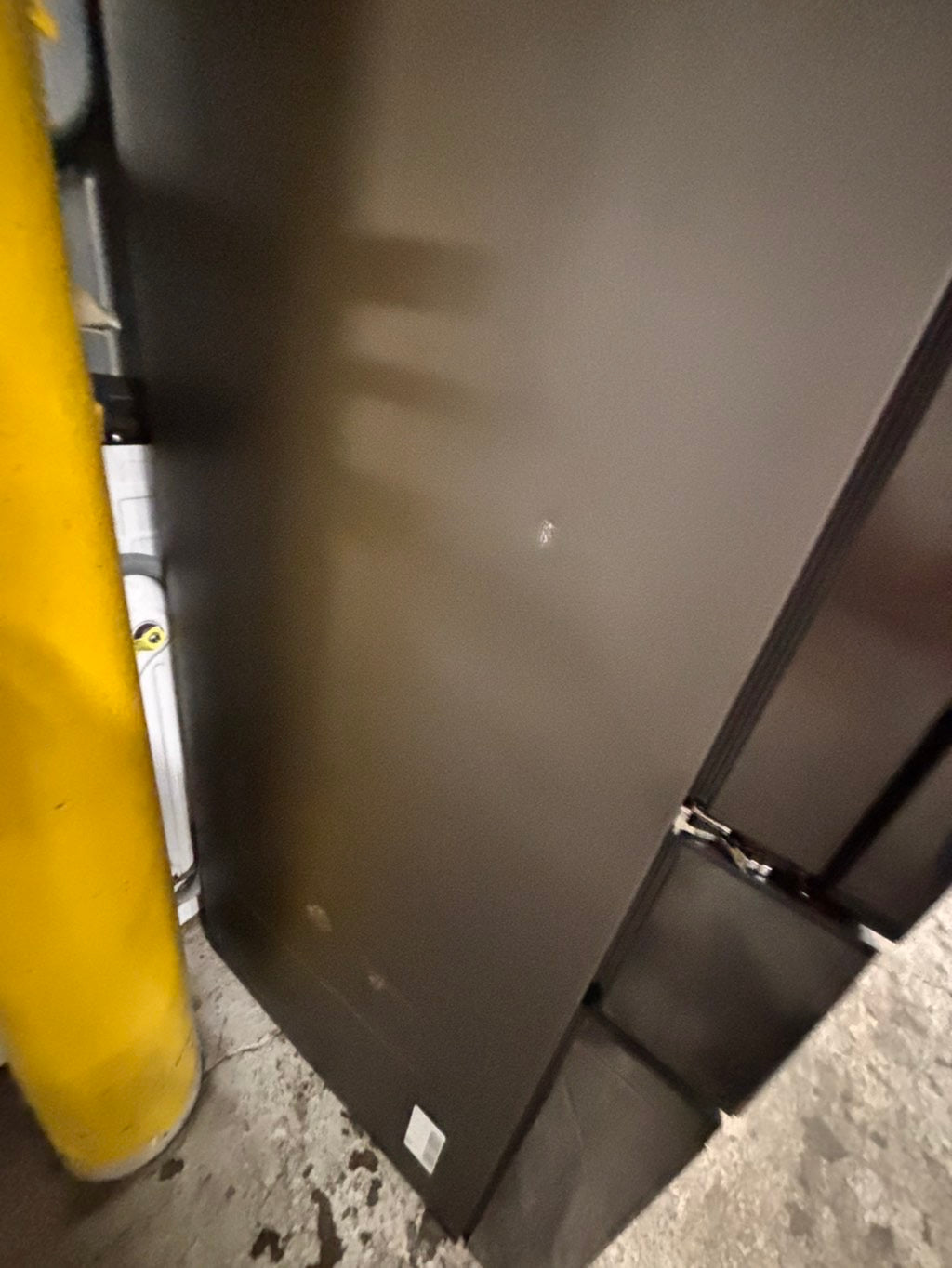 >special 🔥New open box (costumer return ) Counter Depth 4-Door French Door Refrigerator. A revolution in convenience and design, the concealed Beverage Center features both a water dispenser and ice maker 
#RFSZ51YB (Copy)