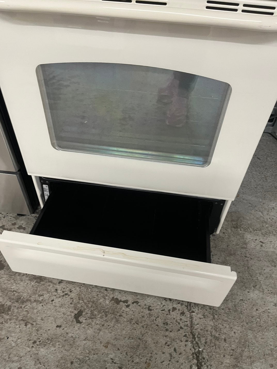 🥳🎉=Ge off white electric coil top electric range coil 220v 4 burner Refurbished in bake Broil self clean 30" #RERC29B