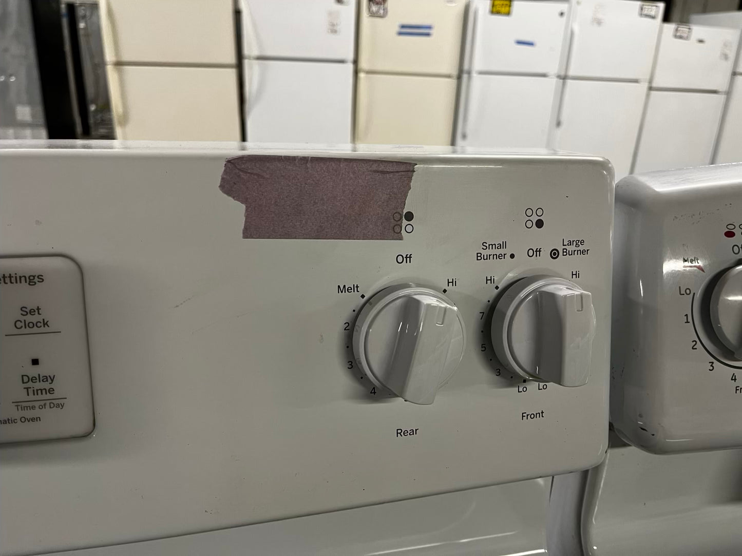 GE glass top electric range 220v 4 burner Refurbished bake Broil hi/lo self clean in white 30" #ER1PG49B