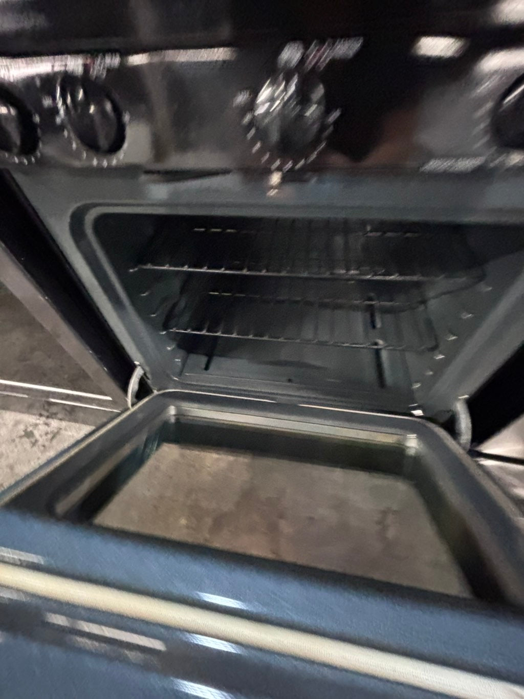 >*Sale🔥GE Gas range 5 burner convection oven bake ,broil Hi/Lo self clean in stainless steel used-Refurbished 30” #GSZQ7BB