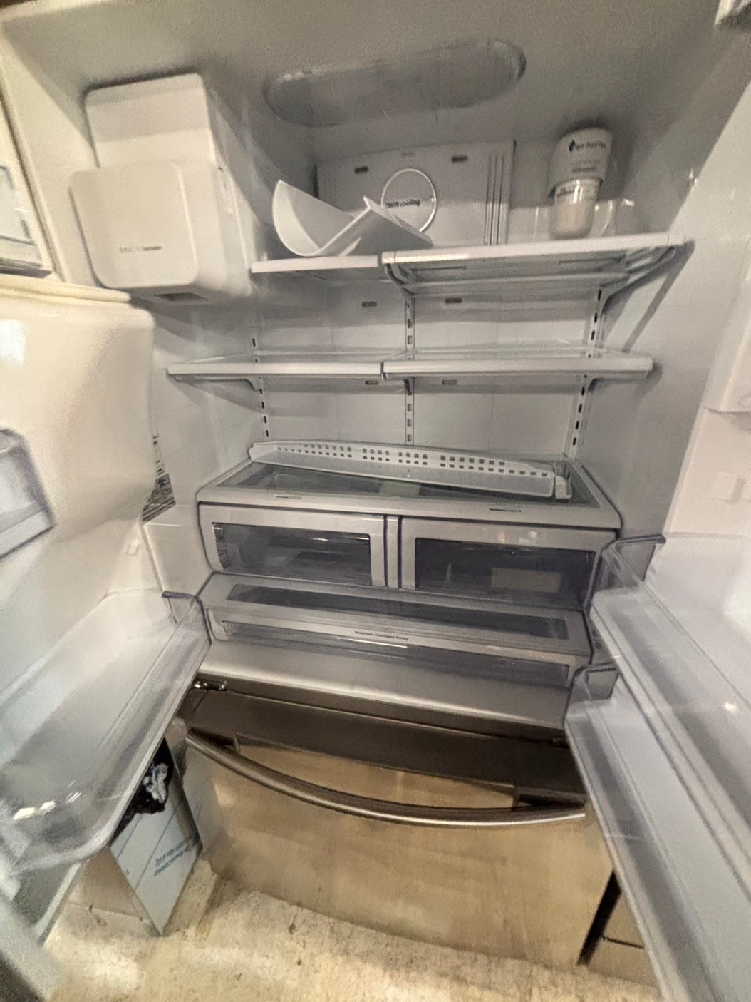 >Special 🎈4pc. Samsung Combo used refurbished -counter depth french door refrigerator Samsung 36” w/ice maker & water dispenser gas range  five burners ,new open box over the range microwave & new open   dishwasher.  #RFZ324CB