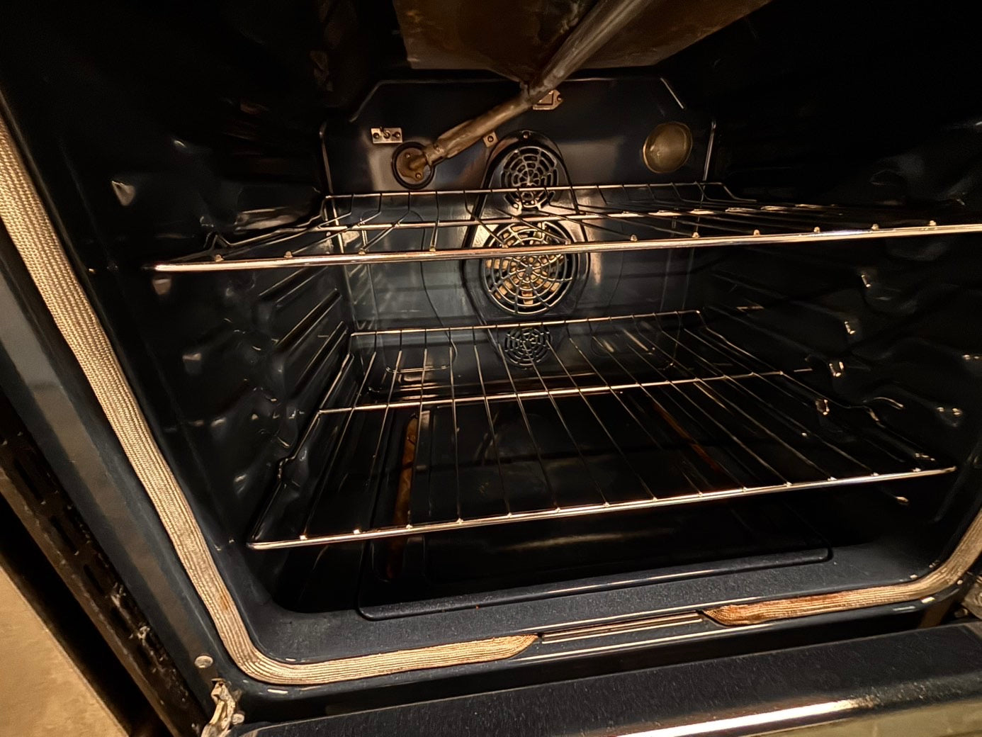 >*samsung Gas range 5 burner convection oven bake ,broil Hi/Lo self clean in stainless steel used-Refurbished 30” #SSG96B