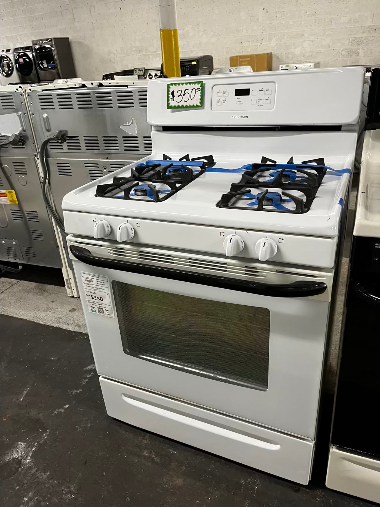 * Frigidaire gas range 4 burner bake broil in white 11 30" Refurbished #ER282KB
