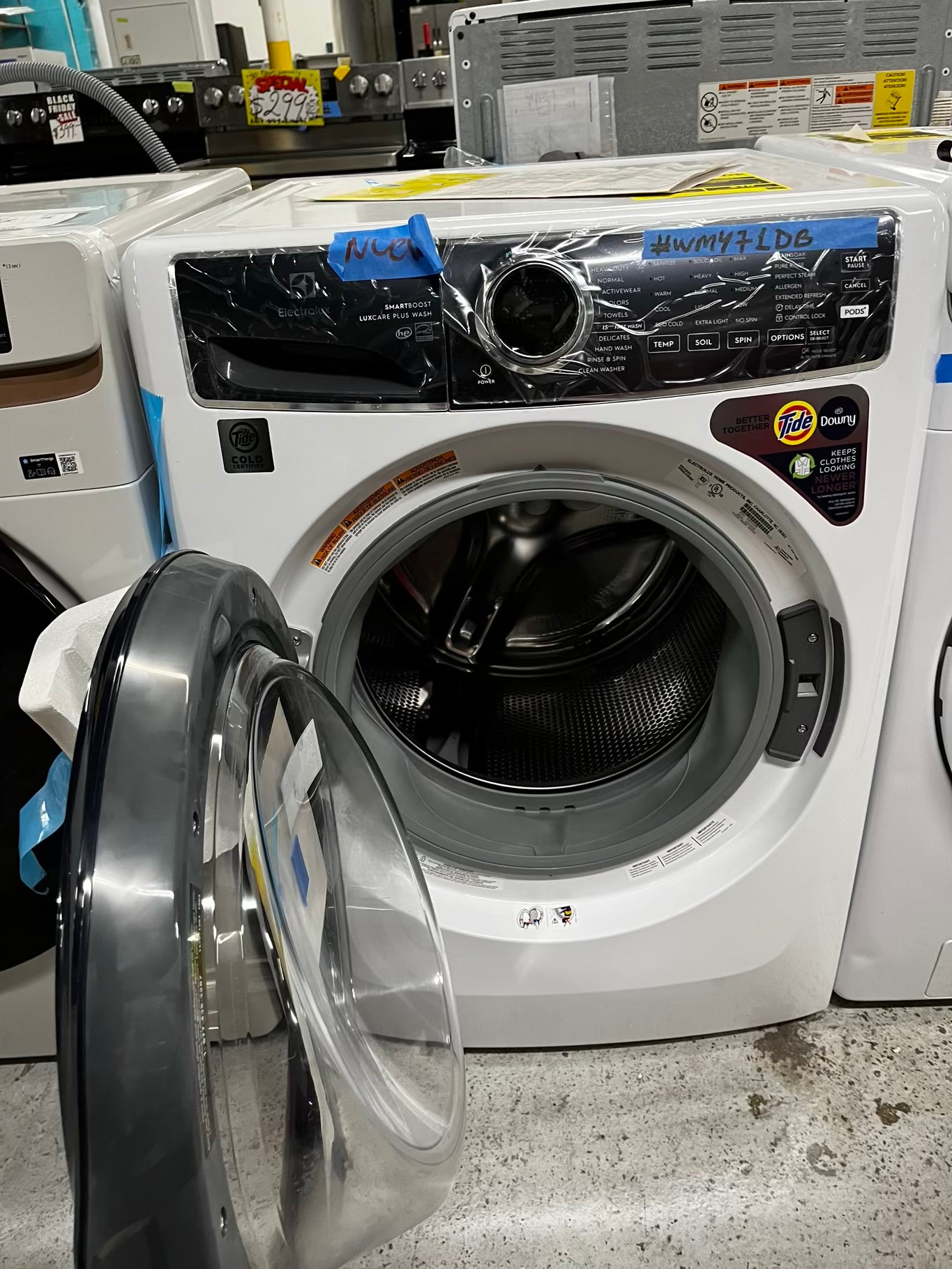 Open Box 📦 scratch & dent - Electrolux 27 in. 4.5 cu. ft. High Efficiency Front Load Washer with LuxCare Wash System 20-minutes Fast Wash, ENERGY STAR in White | stock number #WM471DB