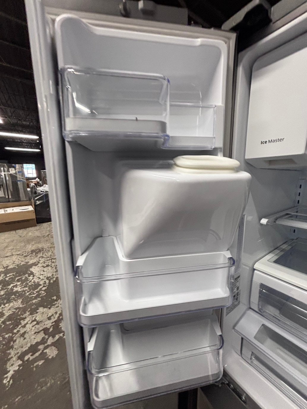>* used-Refurbished samsung 36”w x69h x 29 depth refrigerator stainless steel w/ice & water dispenser 36 “ #FDSS73B