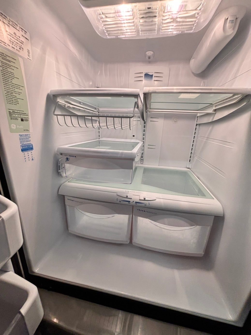 >GE 30” bottom freezer fridge stainless steel with iced maker inside used -refurbished 30” #G5K21B