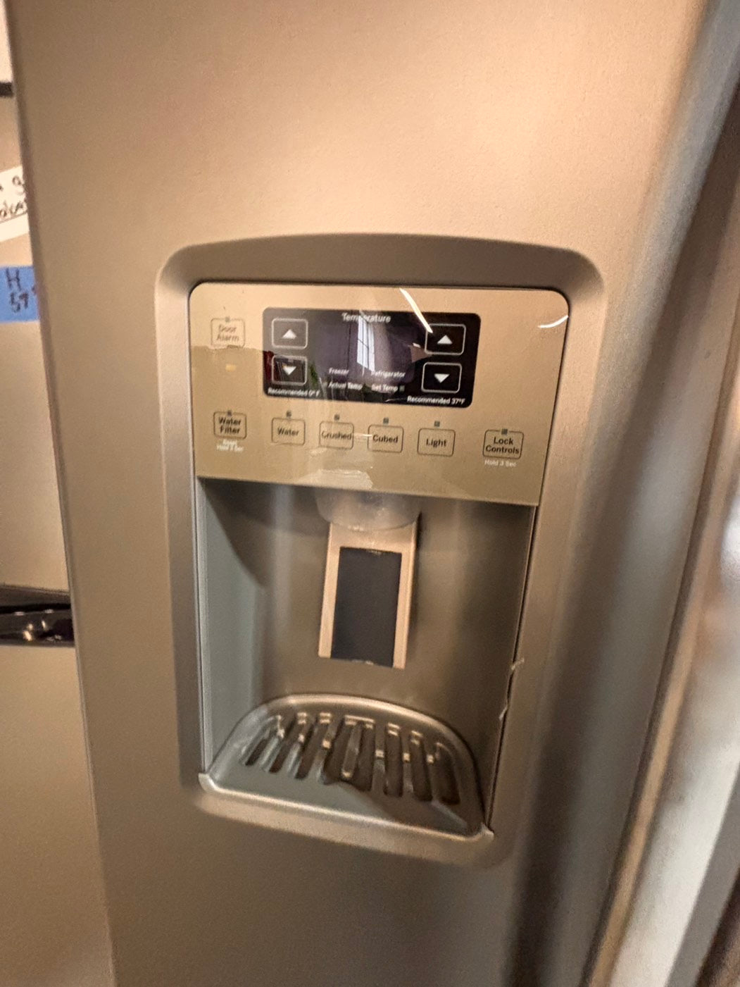 >*CLEARANCE🔥🔥GE Side x side  36”x 69”h x 29depth ,Refrigerator slate  with ice maker & water dispenser /. 36” 26cu.ft used-Refurbished. Item number  #RFU114B
