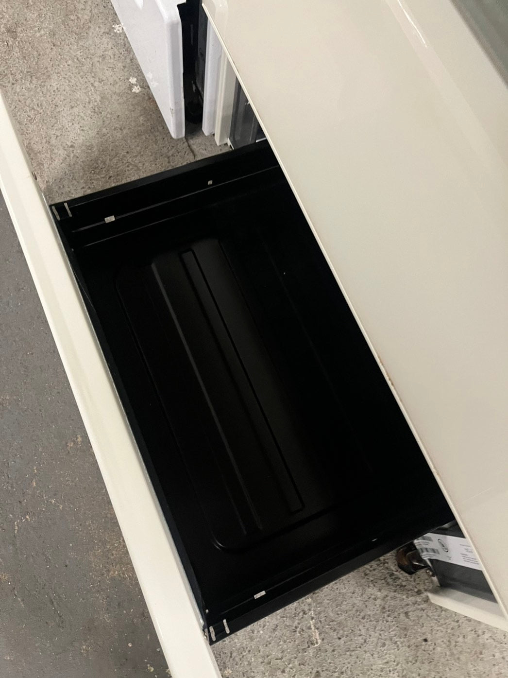 🎁🎄Holiday Sale‼️ kenmore white off  electric coil top electric range coil 220v 4 burner Refurbished in bake Broil self clean 30" #ERCC42B