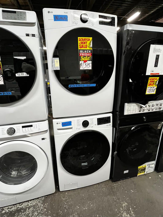 -Open Box 📦 Scratch & Dent 4.5 cu. ft. Ultra Large Capacity Front Load Washer - White
WM4000HWA & 7.4 cu. ft. Large Capacity Front Load Electric Dryer - White DLEX4000W Set / stock number #WD737CB