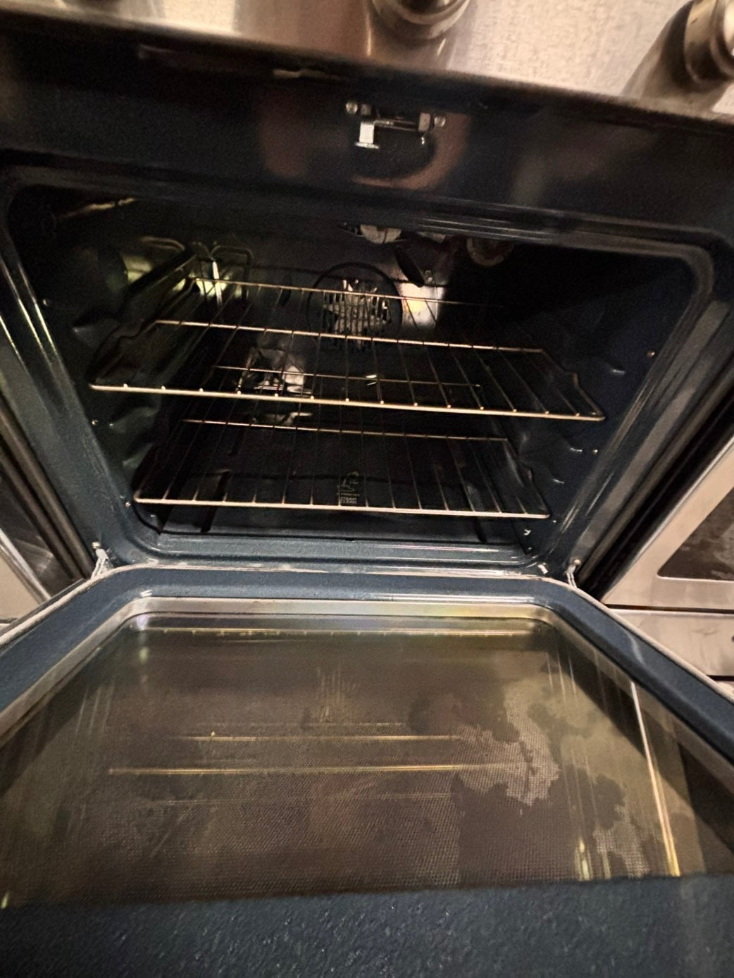 >GE  Gas range 5 burner convection oven bake ,broil Hi/Lo self clean in stainless steel used-Refurbished 30” #GS88ZXB
