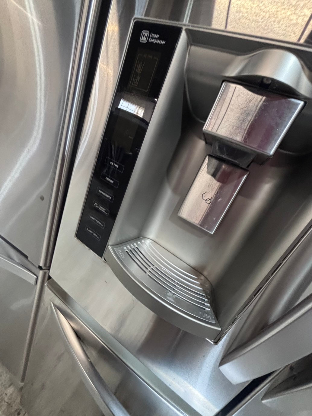 >special price 🙌LG 36” French Door Refrigerator  with ice maker & water dispenser ,used-refurbished #FDL50PSB