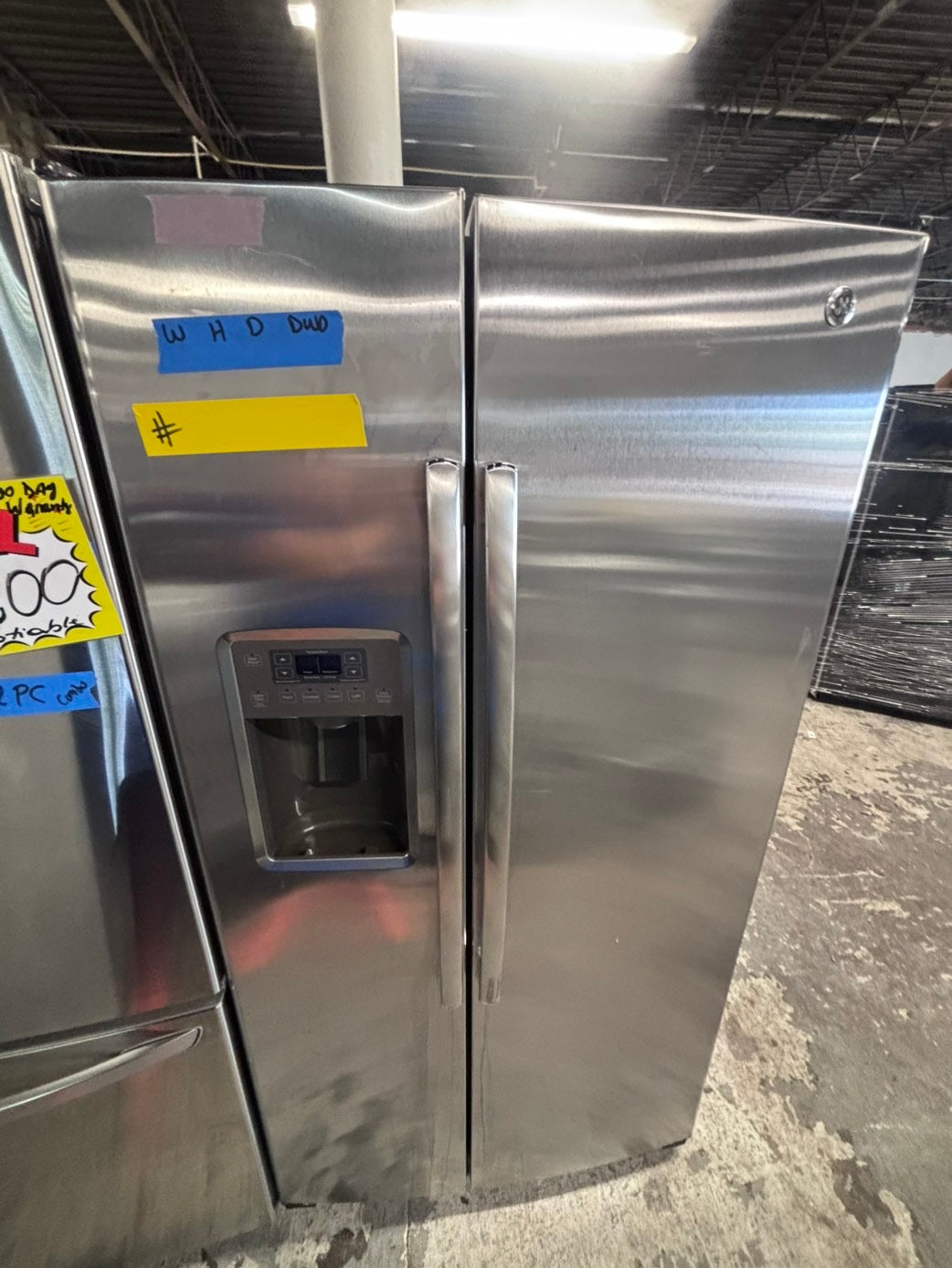 >*GE Side x side  Refrigerator stainless steel with ice maker & water dispenser /. 36” 26cu.ft used-Refurbished. Item number  #RF0044B