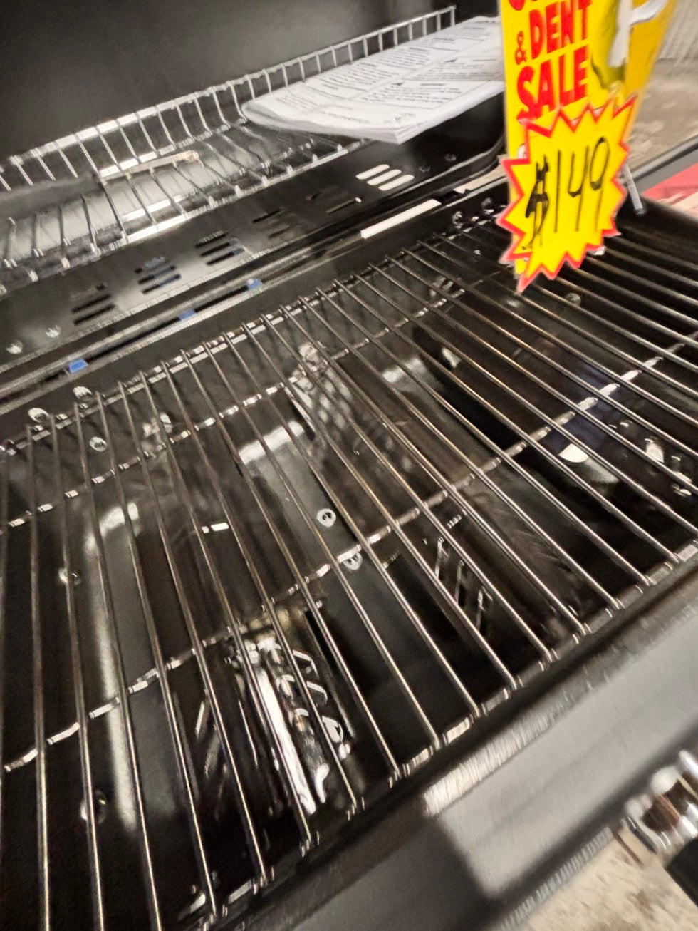 >New open box 📦 Master force gas grill ,Upgrade your outdoor cooking with this reliable propane gas grill, built for consistent performance and plenty of cooking space—perfect for cookouts, family gatherings, and everyday grilling.    #GGH33B