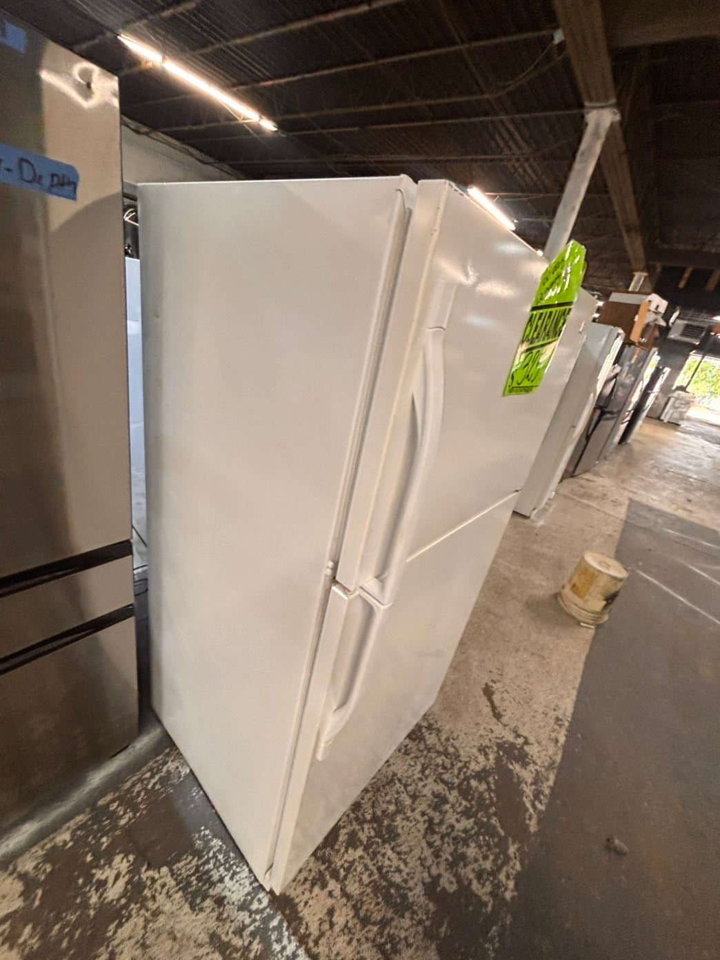 >*kenmore 33” Top freezer fridge   White working 💯  used-refurbished #RWWK7B