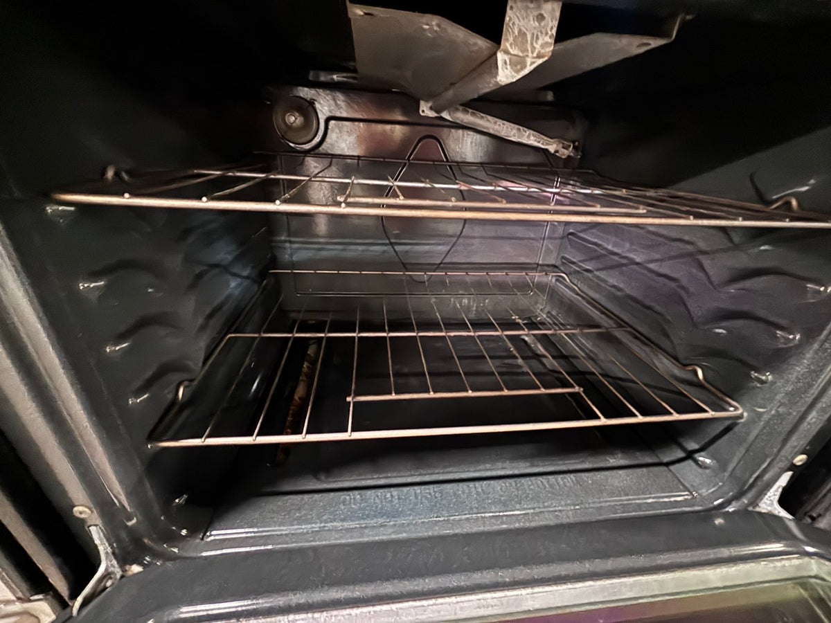 }Frigidaire Gas range 5 burner bake broil Hi/Lo self clean in stainless steel  used-Refurbished 30” #FEG713B