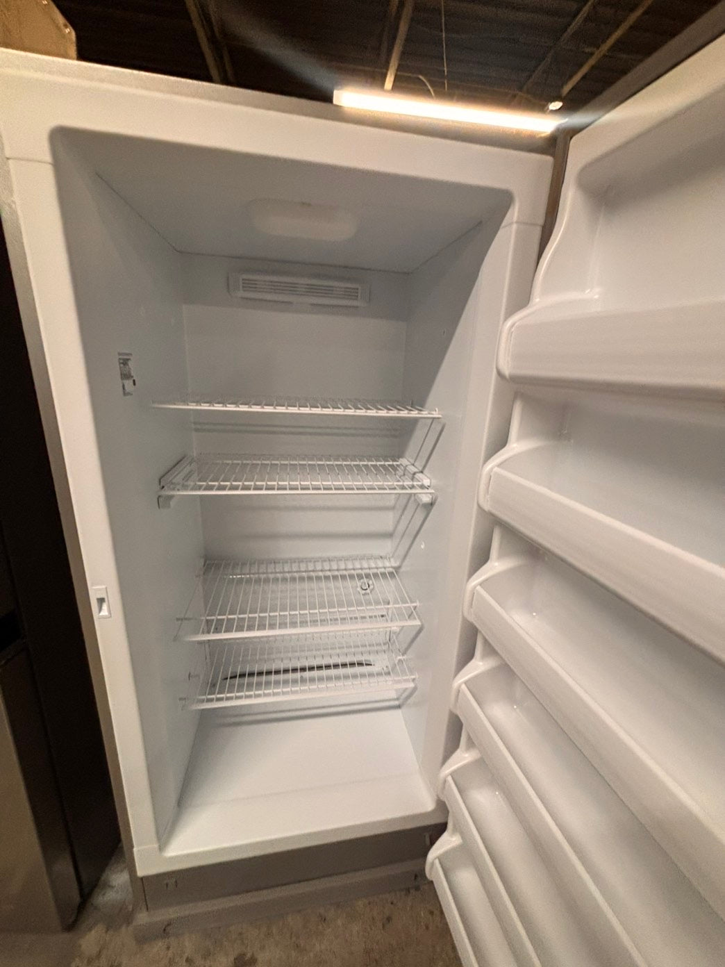 >>whirlpool 33”wide x 66 height x  25”depth up-right freezer stainless steel 20cu.ft Refurbished-used #RF5CZXB