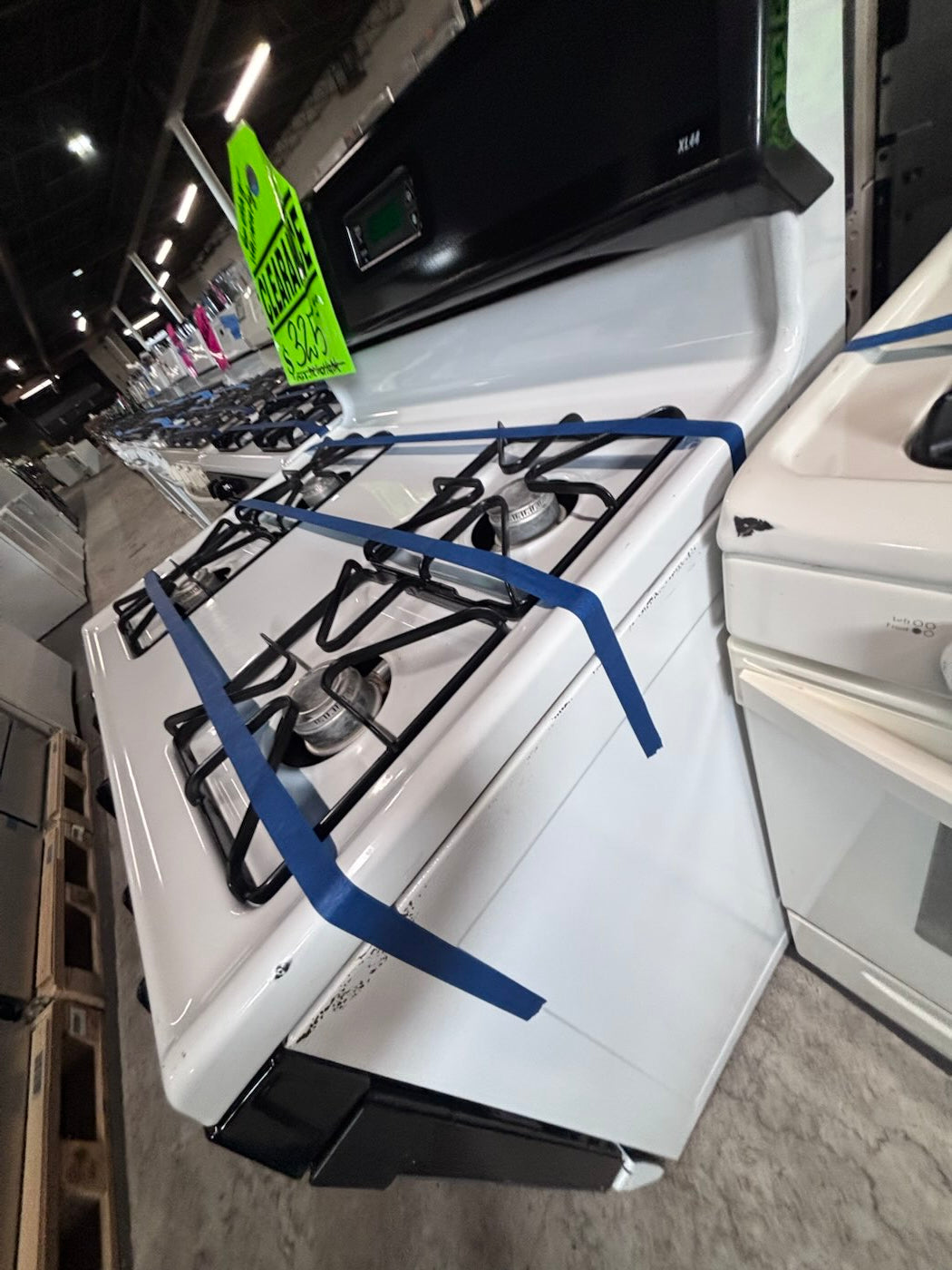 }sale🔥GE Gas range 4 burner bake broil Hi/Lo self clean in black & white working 💯 with warranty ,used-Refurbished 30” #GG69H7B