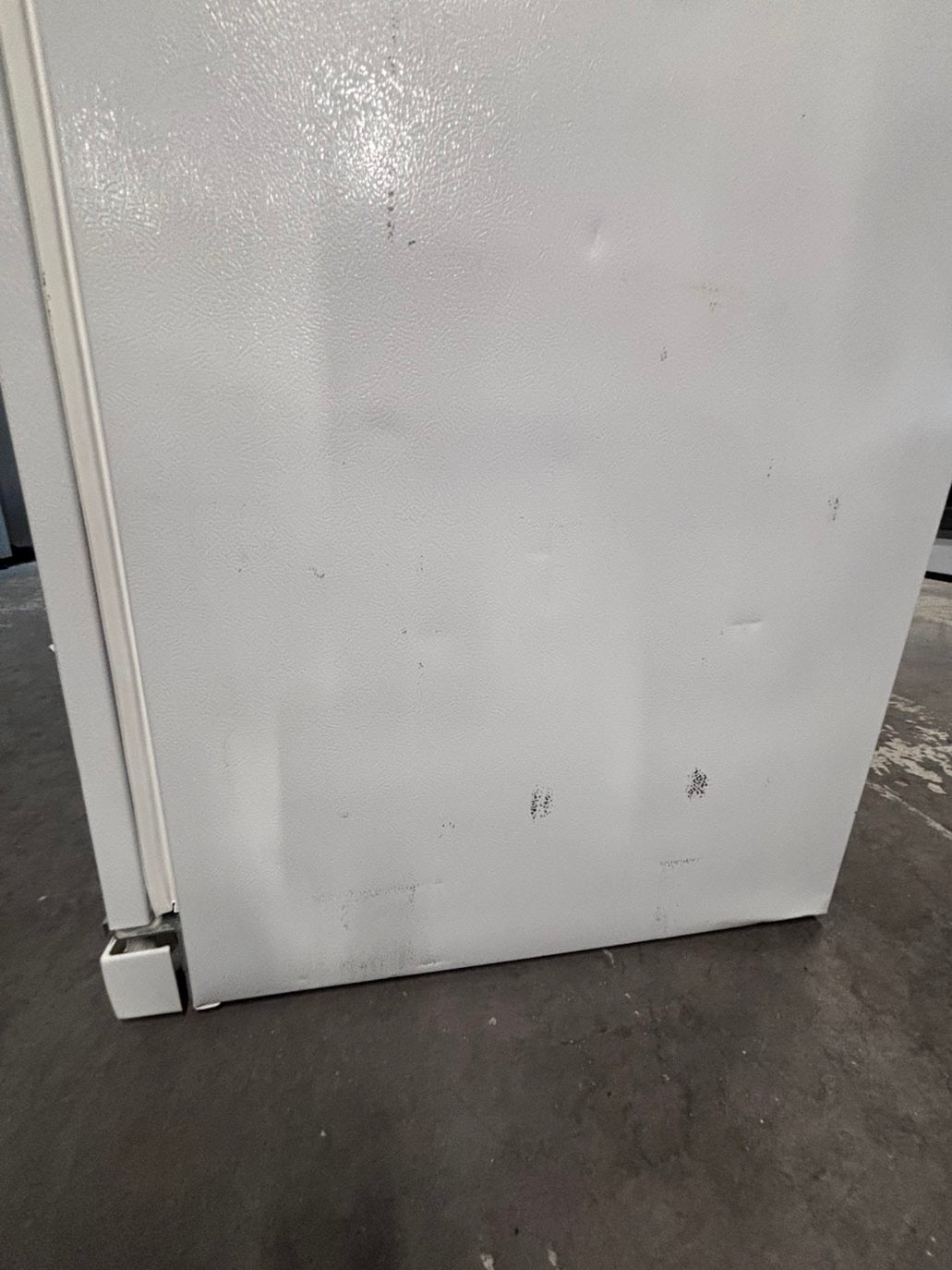 >>GE up-right freezer white 21 cu.ft Refurbished-used #RFF20CZ1B